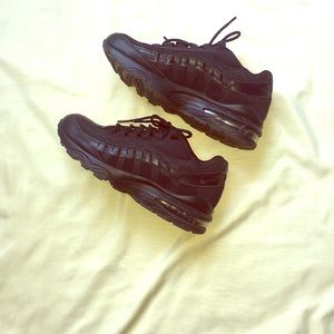 NIKE 95 air max